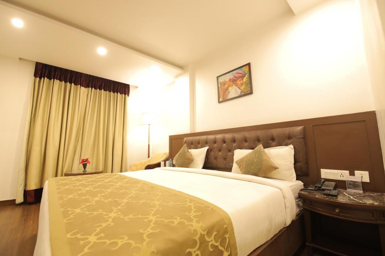Airport Hotel Bollywood Paradise New Delhi Exterior photo