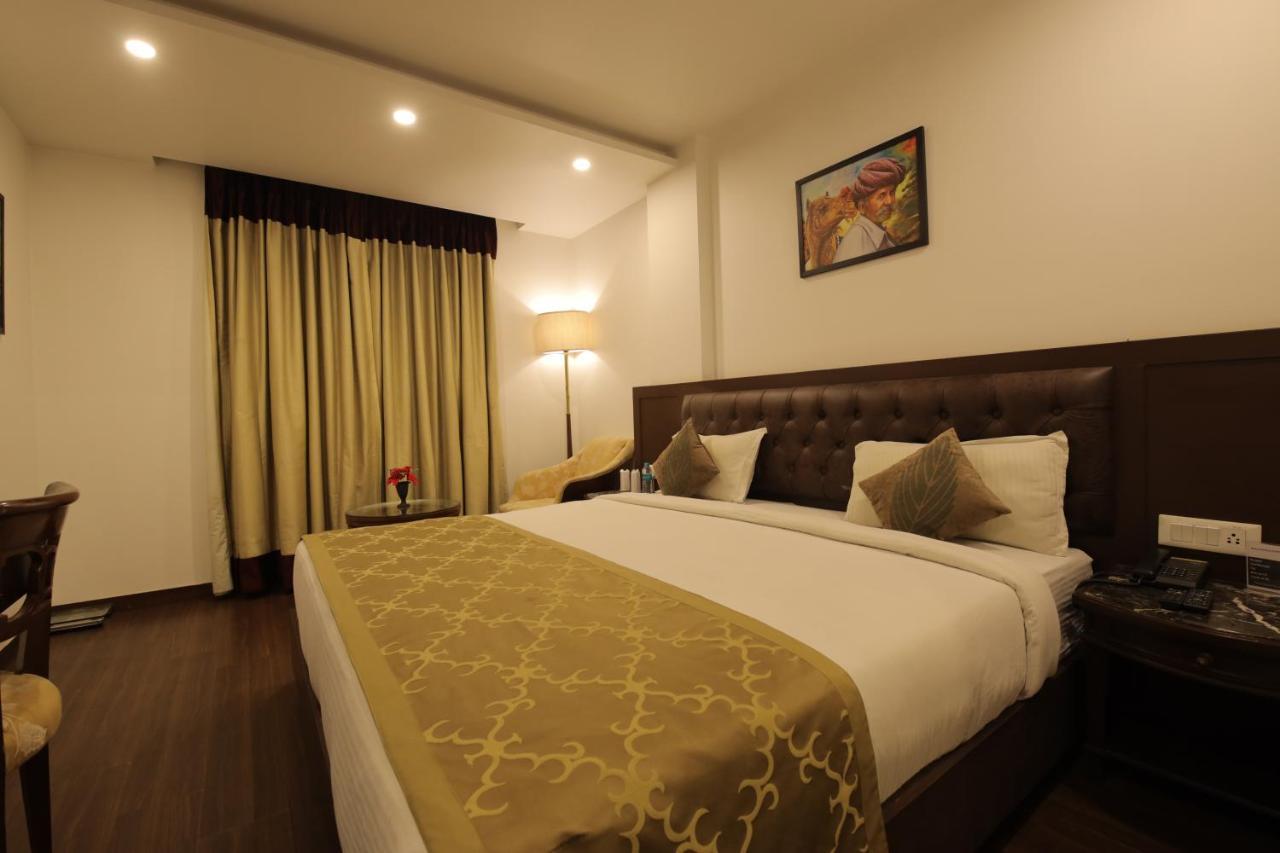 Airport Hotel Bollywood Paradise New Delhi Exterior photo